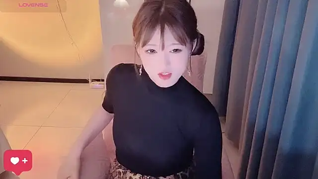 Snapshot of winnie-ww chatting on May 15, 2026, 11:50 am winnie-ww online show from May 15, 2026, 11:50 am