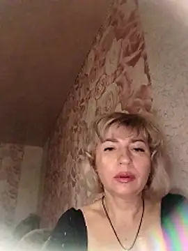 NataLilu826 online show from May 13, 2026, 7:39 am