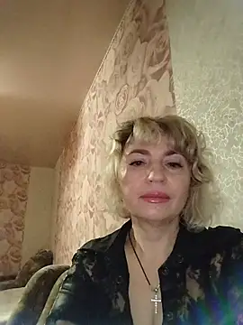 NataLilu826 online show from May 18, 2026, 6:47 pm
