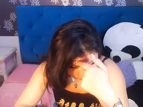 Snapshot of brunne_eva chatting on May 20, 2026, 2:51 am brunne eva online show from May 20, 2026, 2:51 am