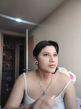 Snapshot of brunne_eva chatting on June 24, 2026, 9:58 pm brunne eva online show from June 24, 2026, 9:58 pm