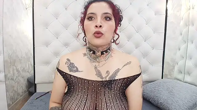 LadyMiax online show from August 8, 2026, 3:19 am