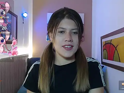 Moonna linnda online show from April 8, 2026, 1:44 pm