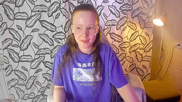 NikiCozy online show from June 4, 2026, 2:28 am