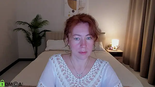 Snapshot of LeticiaRomano chatting on May 24, 2026, 3:55 am LeticiaRomano online show from May 24, 2026, 3:55 am