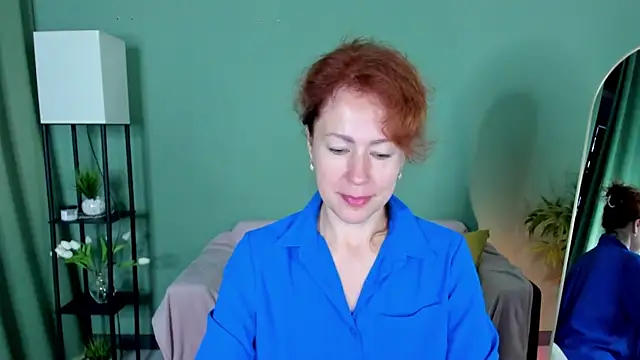 LeticiaRomano online show from July 17, 2026, 4:08 am