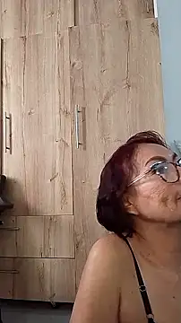 HOT LATINA20 online show from May 22, 2026, 10:15 pm