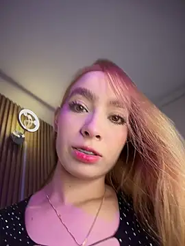 Isabella gaviria online show from March 28, 2026, 2:00 am