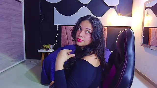 scarlettt  joness online show from April 23, 2026, 3:08 am