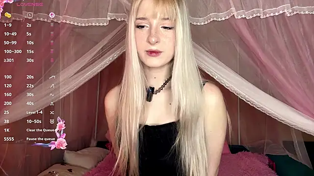 OnlyEva1 online show from April 11, 2026, 7:35 am