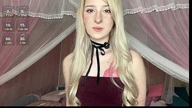 OnlyEva1 online show from July 31, 2026, 12:48 pm