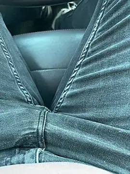 Lover0017 online show from March 12, 2026, 9:15 am