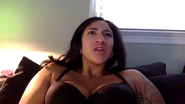 LatinaLoka online show from May 9, 2026, 2:55 pm