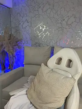 Yelena Miller1 online show from June 5, 2026, 2:29 am
