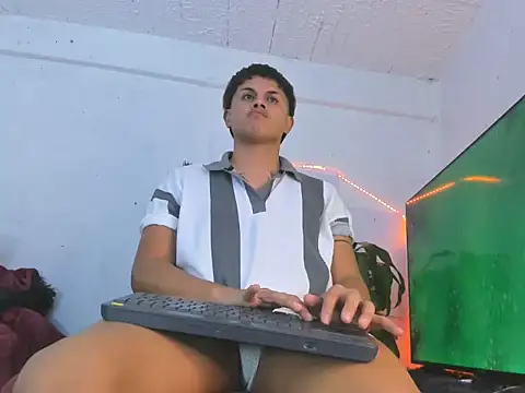 santy bosy online show from March 11, 2026, 12:27 am