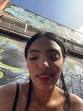 sylphiee  online show from March 13, 2026, 8:04 pm