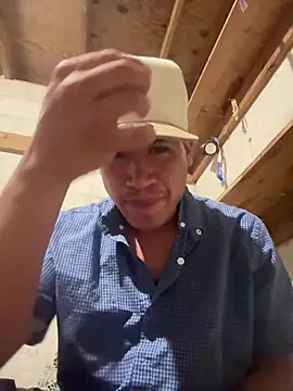 Snapshot of Ulises_Ayala chatting on March 11, 2026, 12:16 am Ulises Ayala online show from March 11, 2026, 12:16 am