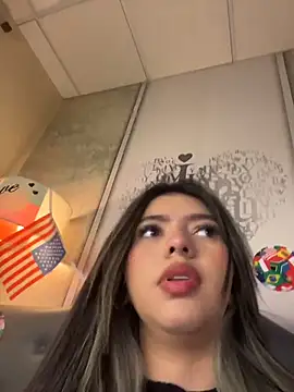 Snapshot of LolliePopsXXX chatting on June 25, 2026, 1:04 pm LolliePopsXXX online show from June 25, 2026, 1:04 pm
