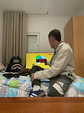 borisito777 online show from March 18, 2026, 8:12 pm