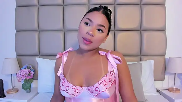 Snapshot of lilly_williamss chatting on May 7, 2026, 8:36 pm lilly williamss online show from May 7, 2026, 8:36 pm