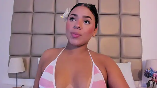 Snapshot of lilly_williamss chatting on May 15, 2026, 3:57 am lilly williamss online show from May 15, 2026, 3:57 am