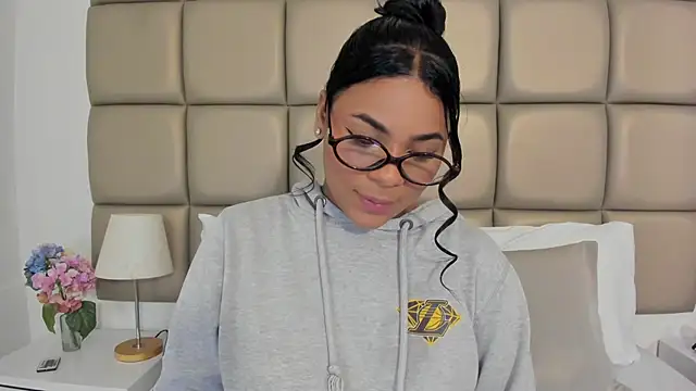 Snapshot of lilly_williamss chatting on June 4, 2026, 3:56 am lilly williamss online show from June 4, 2026, 3:56 am