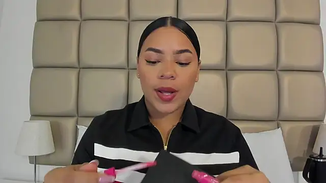 Snapshot of lilly_williamss chatting on June 11, 2026, 3:59 am lilly williamss online show from June 11, 2026, 3:59 am