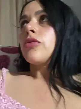 leila moretti online show from April 5, 2026, 3:26 am