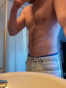 spicycute19 online show from May 9, 2026, 6:29 am