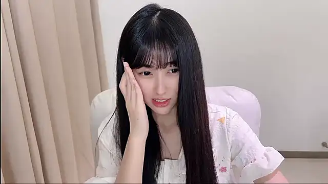 Snapshot of xiaooyee chatting on June 1, 2026, 3:25 pm xiaooyee online show from June 1, 2026, 3:25 pm