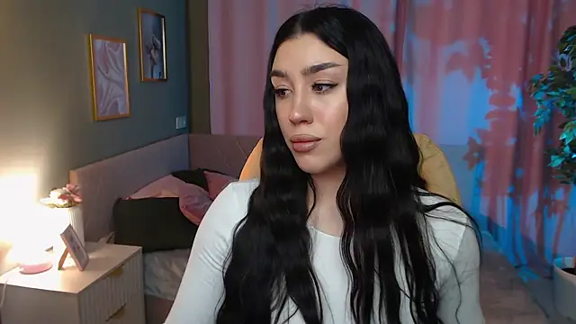 Winonna Ryder online show from March 25, 2026, 9:59 am