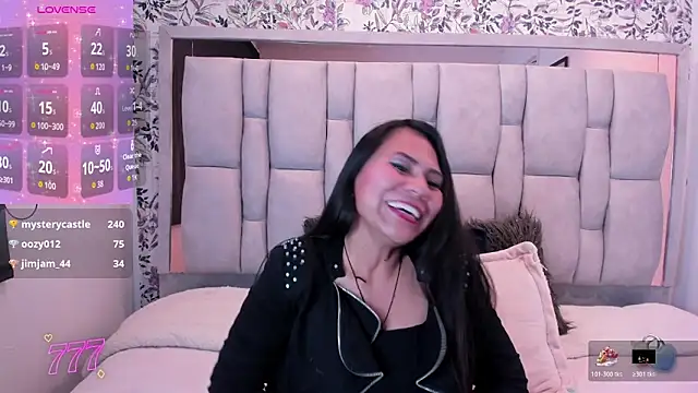 Keyla Brunette  online show from April 23, 2026, 7:38 pm
