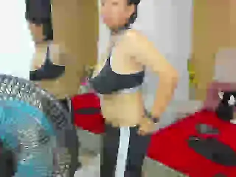 NikiEvanz online show from March 28, 2026, 2:27 pm