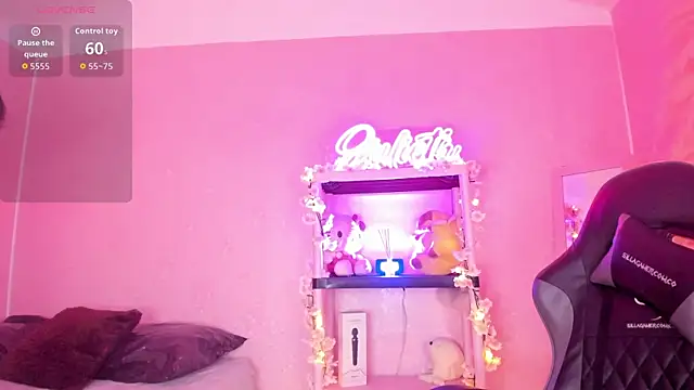 Julieth Caandy online show from April 4, 2026, 11:29 am