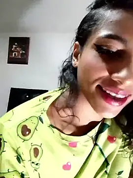KattyBerryX online show from April 6, 2026, 6:20 pm