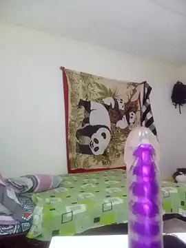 Snapshot of antonelared18 chatting on April 10, 2026, 2:06 am antonelared18 online show from April 10, 2026, 2:06 am