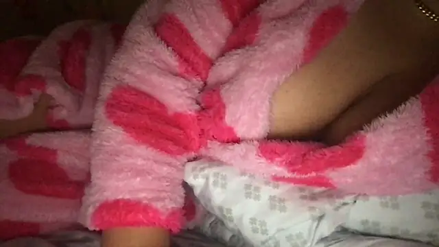 Lacey4y1 online show from April 10, 2026, 3:23 am