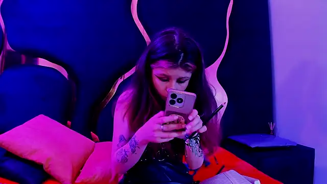 KikyoAndDrey online show from April 2, 2026, 4:04 pm