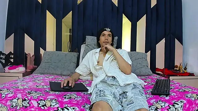 KikyoAndDrey online show from April 28, 2026, 2:22 pm