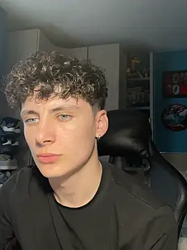 Snapshot of Fideito11 chatting on April 15, 2026, 5:53 pm Fideito11 online show from April 15, 2026, 5:53 pm