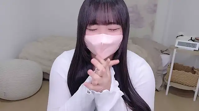 Snapshot of Neon-channel chatting on March 16, 2026, 3:23 am Neon-channel online show from March 16, 2026, 3:23 am