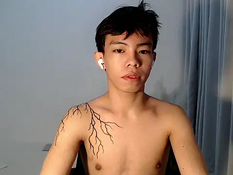 Snapshot of hottasianboy chatting on May 31, 2026, 9:16 pm hottasianboy online show from May 31, 2026, 9:16 pm