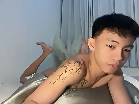 hottasianboy online show from June 20, 2026, 2:09 pm
