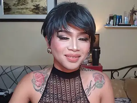 DazzlingroseHorsecock online show from March 25, 2026, 4:13 pm