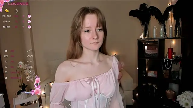 MalloryGray online show from April 20, 2026, 3:26 pm