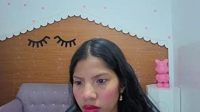 Snapshot of emily_smith_t chatting on May 7, 2026, 7:41 pm emily smith t online show from May 7, 2026, 7:41 pm