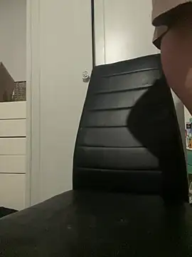 sexywhore5 online show from April 2, 2026, 7:22 pm