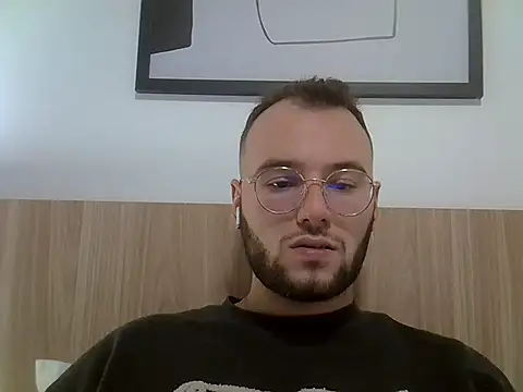piazaocwb23 online show from April 29, 2026, 9:43 pm