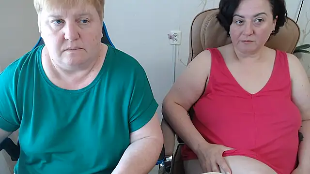 Lindy-Jeanie online show from July 11, 2026, 12:52 pm