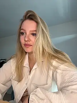 bettyloveu online show from March 24, 2026, 11:15 am